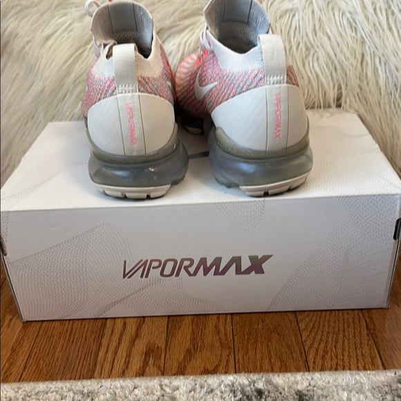 Nike Pink and White Sneakers with Flyknit and VaporMax Sole - Picture 2 of 5